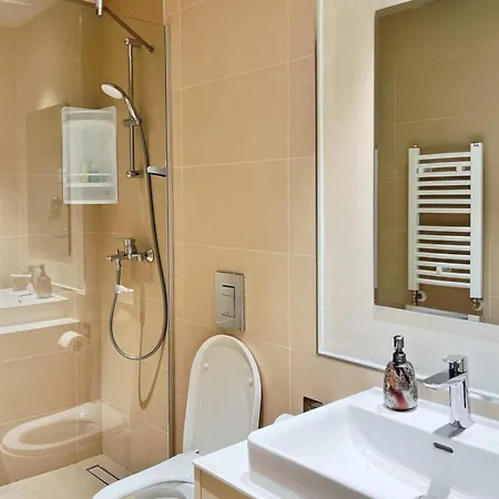 Maca Waterfront Apartment *