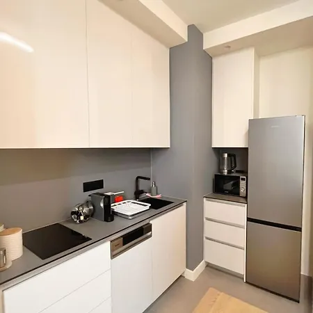 Maca Waterfront Apartment